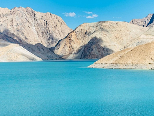 Discover Western China with Local Experts.